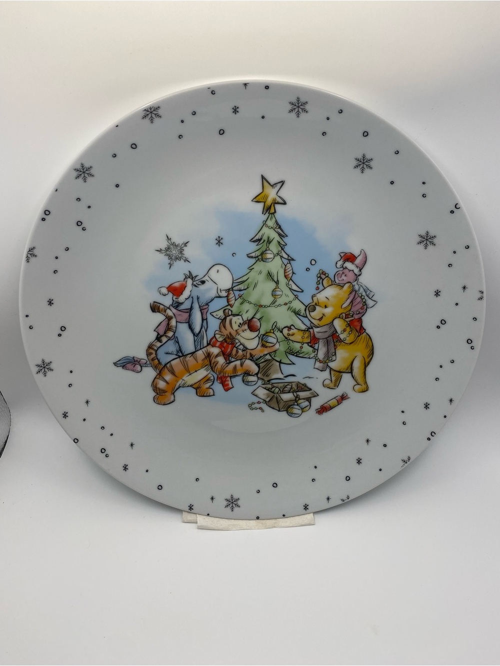 Disney Winnie the Pooh Holiday Dinner Plate - White, Yellow, Red, Green